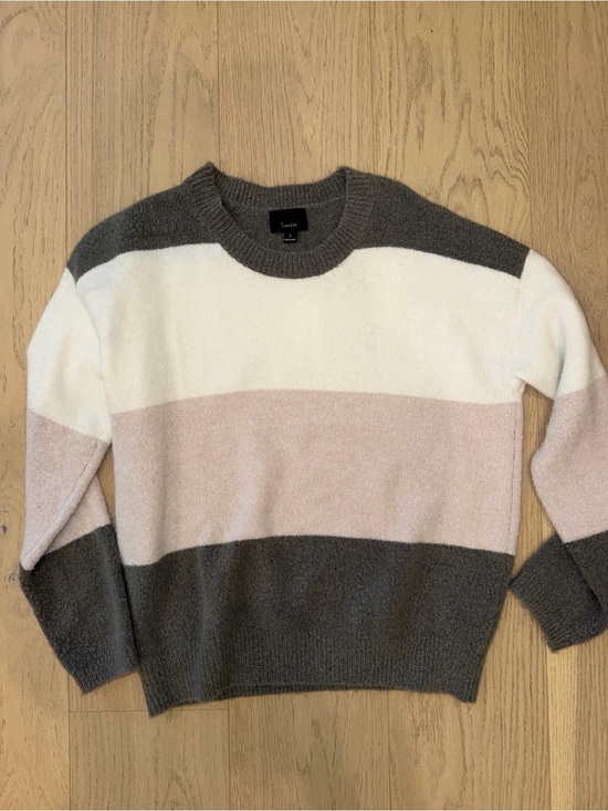 Lumiere Sweaters - Women’s Crewneck Sweater - Gray, White, Pink